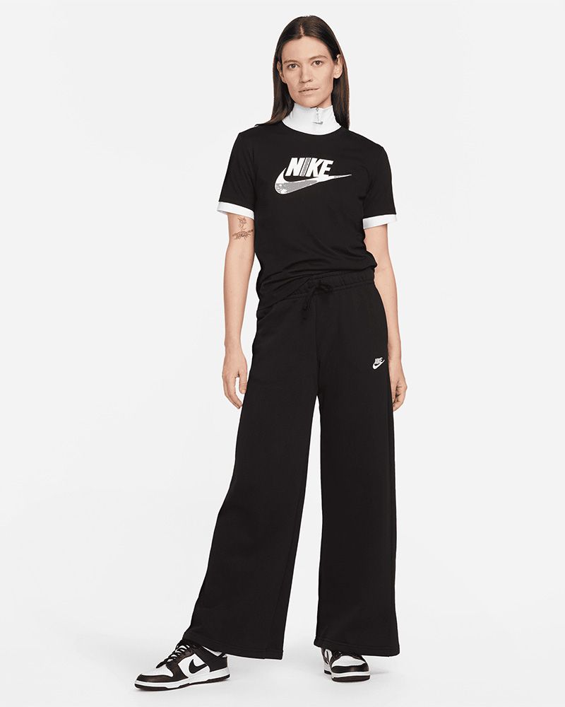 T-shirt Nike Sportswear Essential Noir pour femme