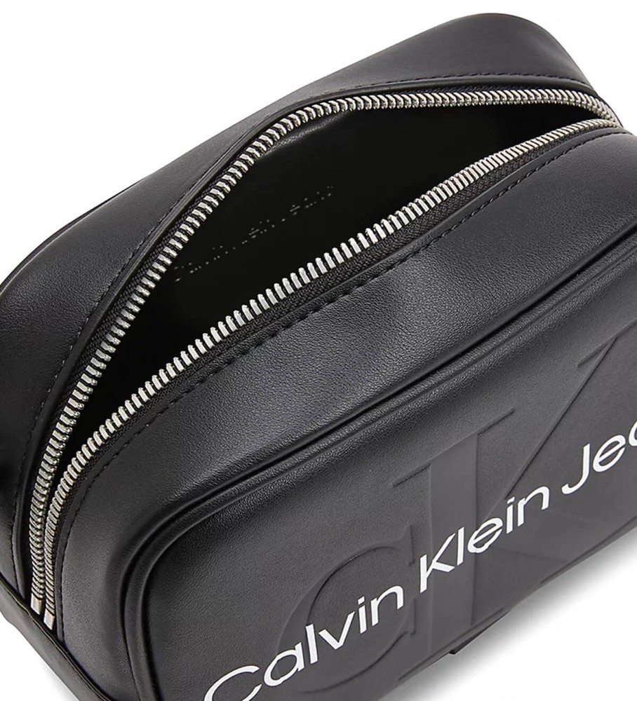 Bolsa transversal Calvin Klein Jeans preta com logo