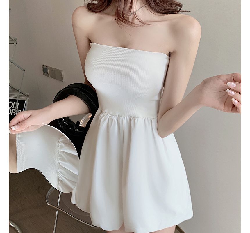 Cerauno - Strapless romper met wijde pijpen