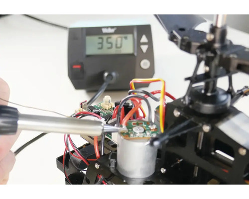 Weller WE 1010 Soldeerstation Project Kit (T0053298690) 70 W/230 V Digitaal 1-kanaals soldeerstation met 5 ET soldeerpunten, handmatige desoldeerpomp en 3 soldeerdraden, temperatuurbereik 100 °C - 450 °C