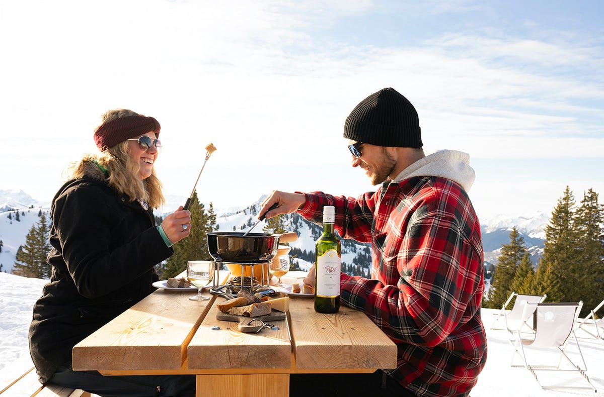 Iglu-Übernachtung in Gstaad als besondere Geschenkidee