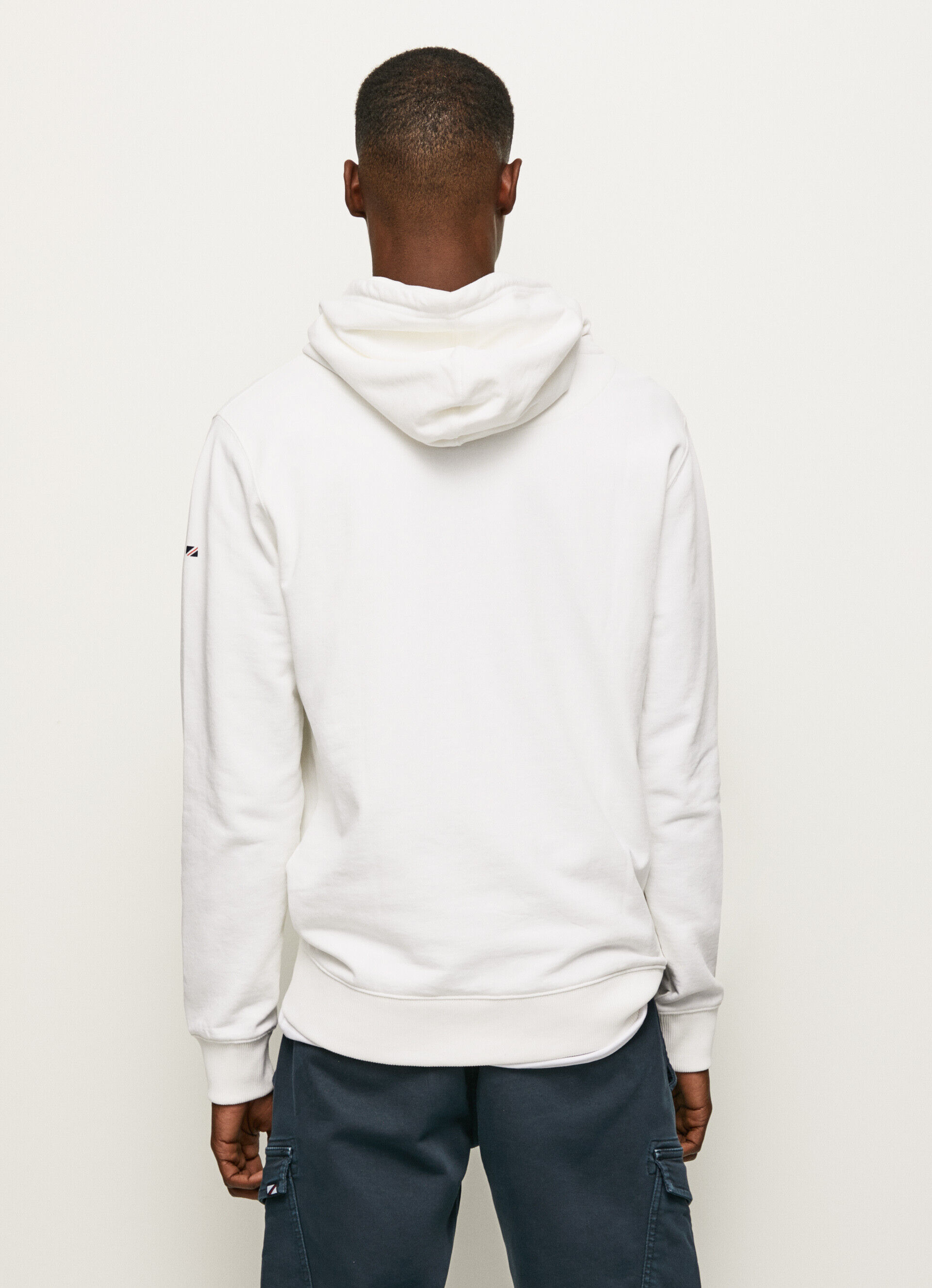 MOLETOM COM LOGOTIPO DE ALTA DENSIDADE - branco