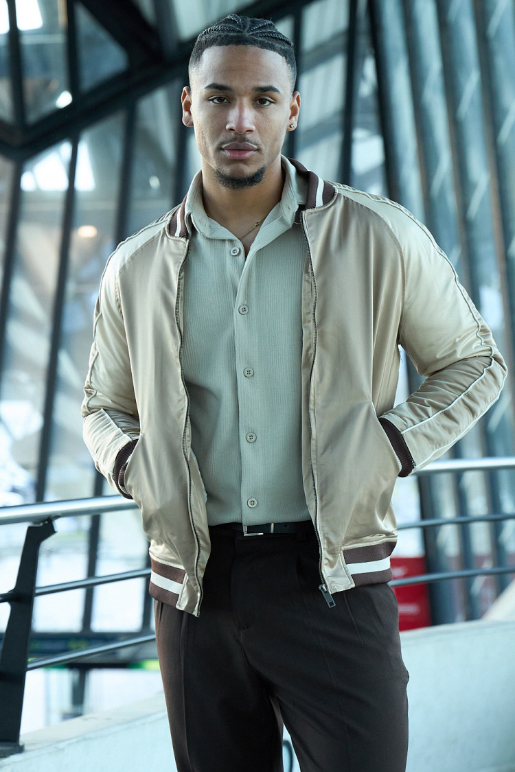 Bomber beige tricolore satiné