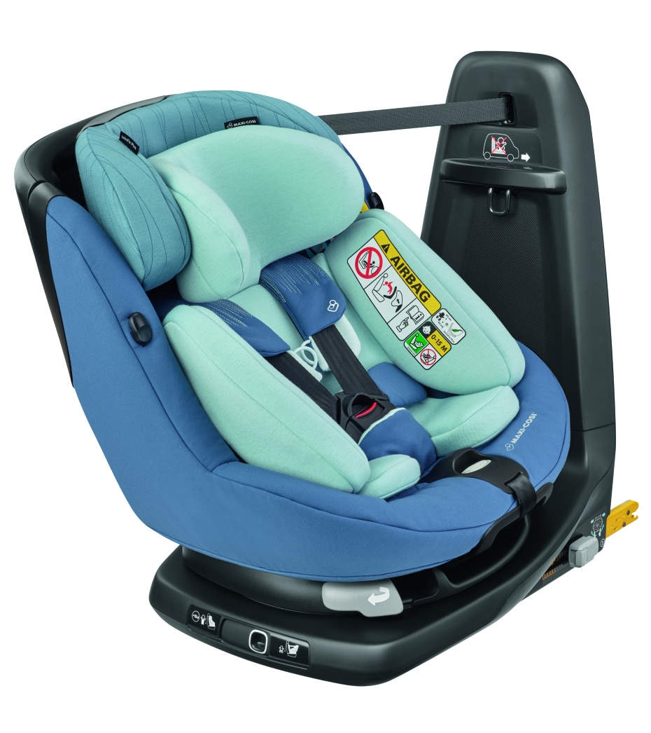 AxissFix Plus 0 - 4 Y  45 - 105 cm  0 - 19 kg    i-Size safety |    360° swiveling seat |    Grows with baby from birth to 4y |    Rearward & forward-facing travel |