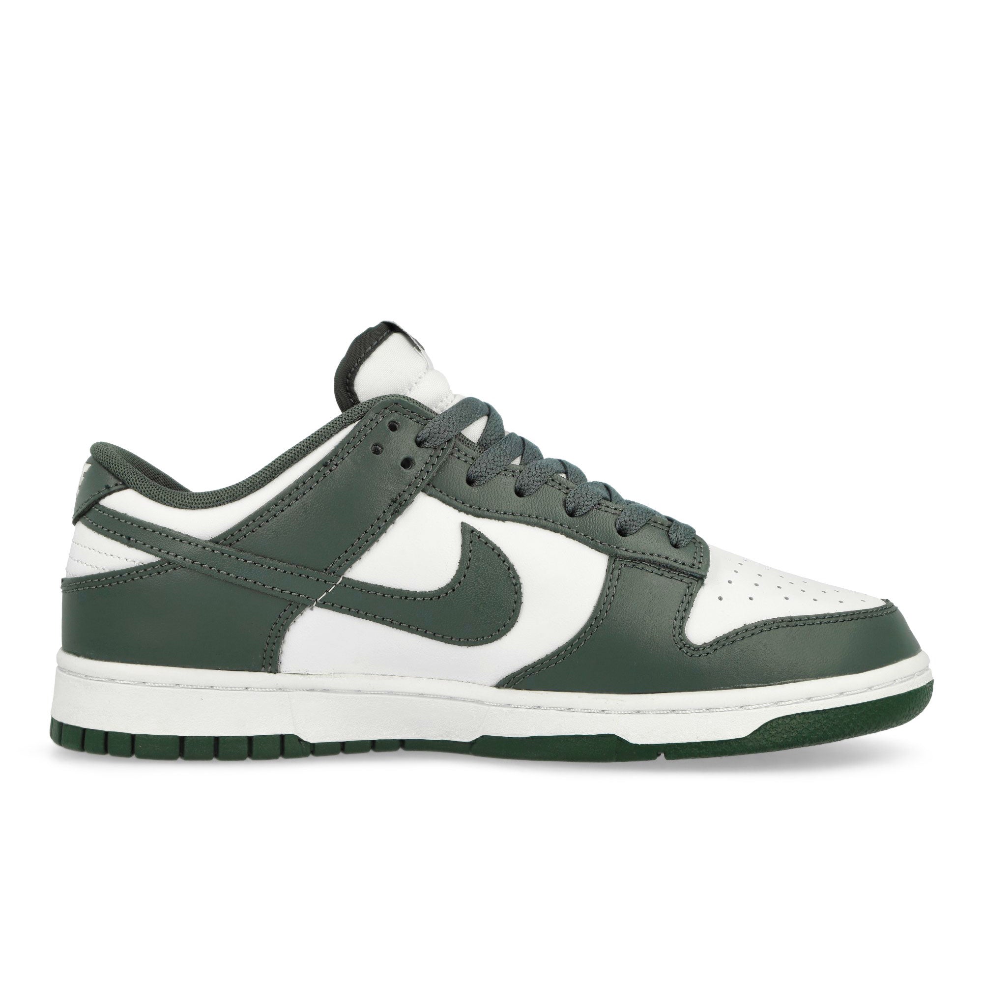 Nike<br>Dunk Low Retro