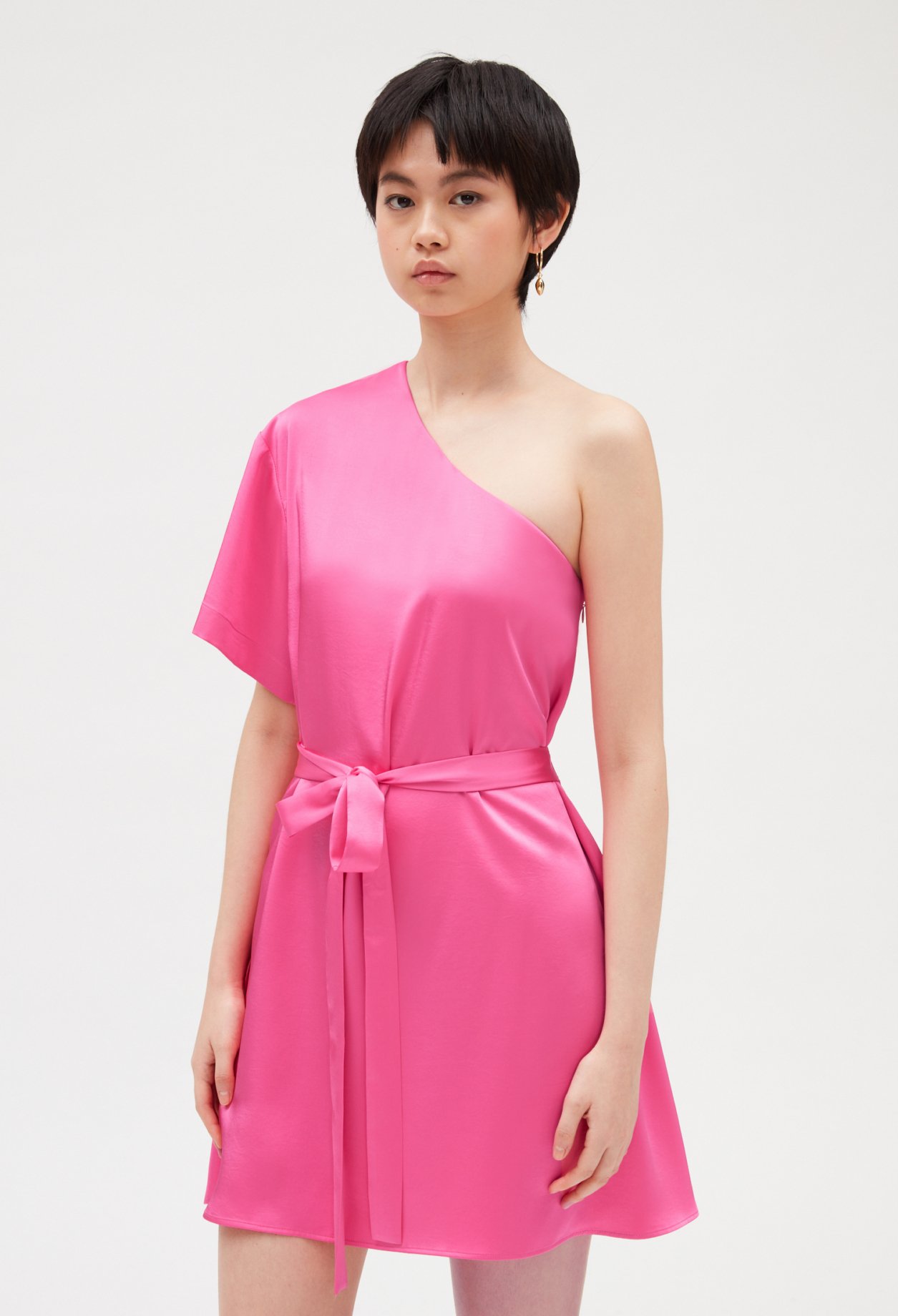 Robe courte asymetrique rose