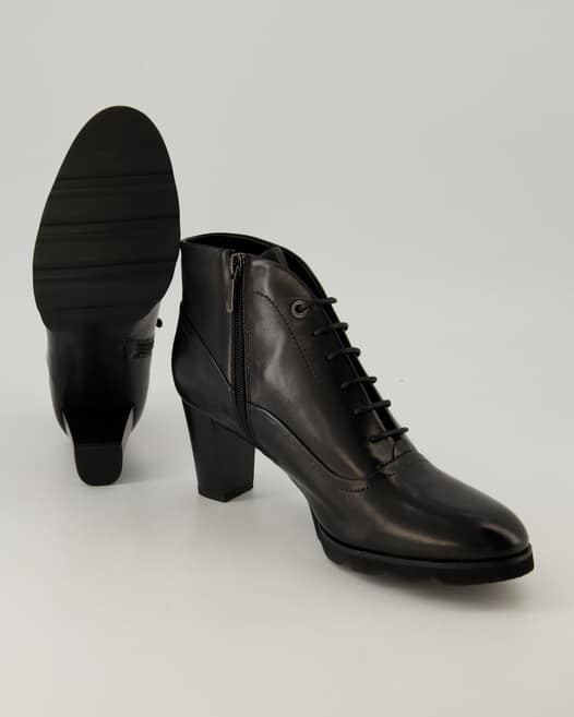 Regarde Le Ciel Patricia 081 Stiefeletten in Schwarz