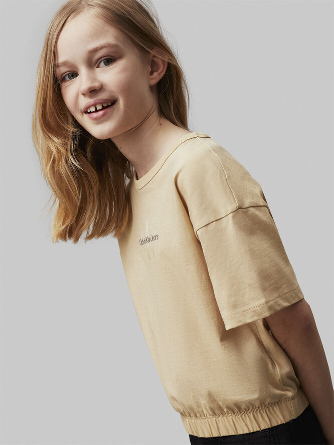 Calvin Klein GRADIENT MONOGRAM SS T-SHIRT Rae