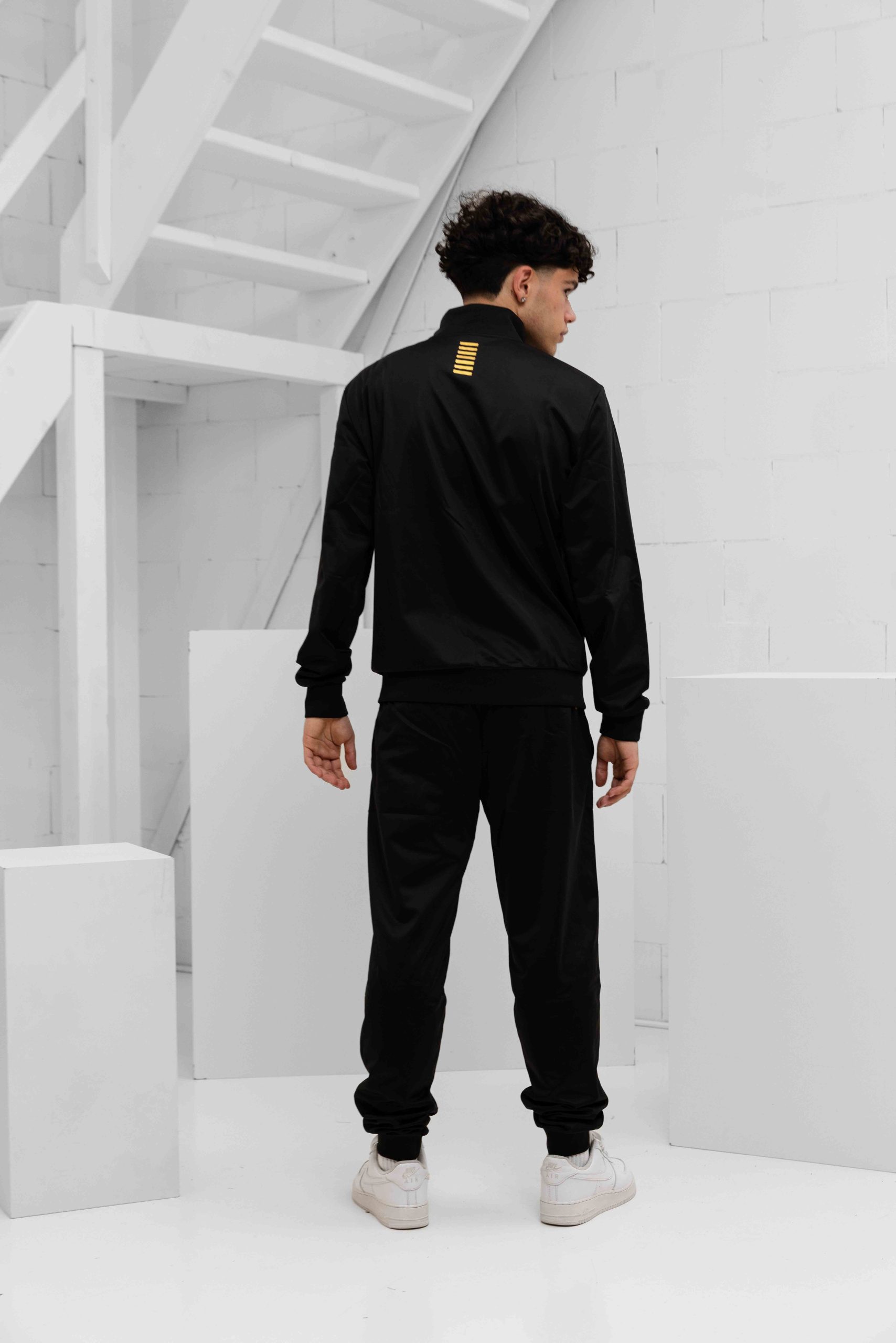 EA7 Emporio Armani 8NPV65 Trainingspak Heren Zwart/Goud