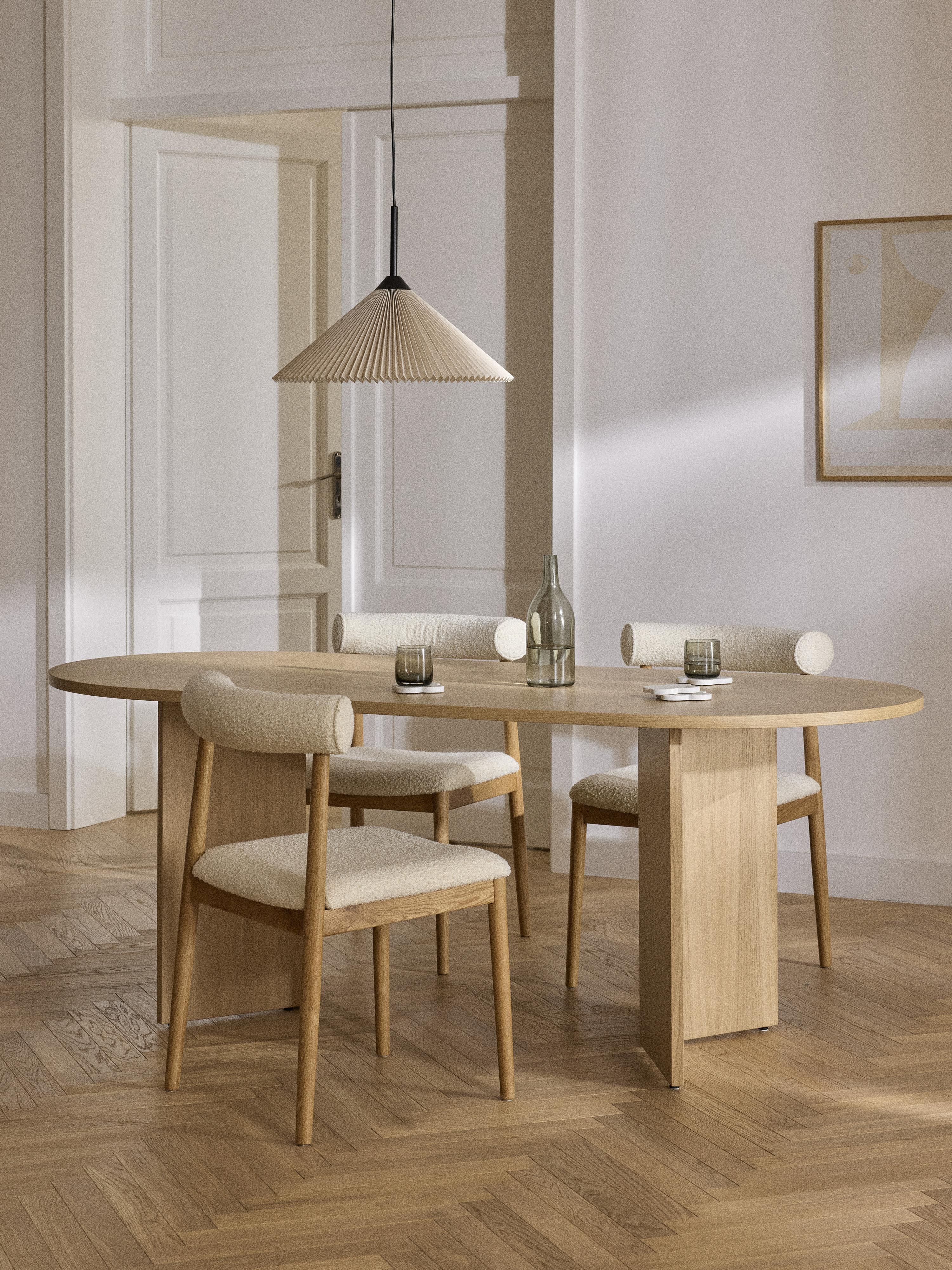 Ovale houten eettafel Toni, in verschillende formaten