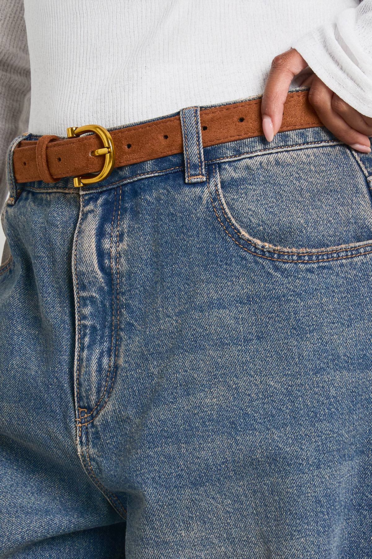 boohoo Ceinture À Boucle D Dorée En Faux Suède