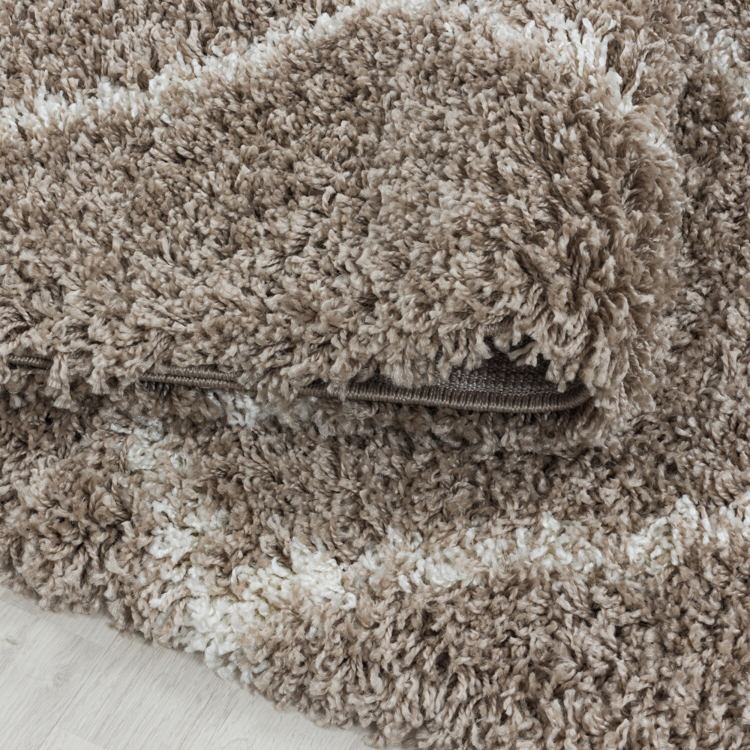 Moderner Runder Hochflor Teppich - Skandinavischer Stil mit Rautenmuster