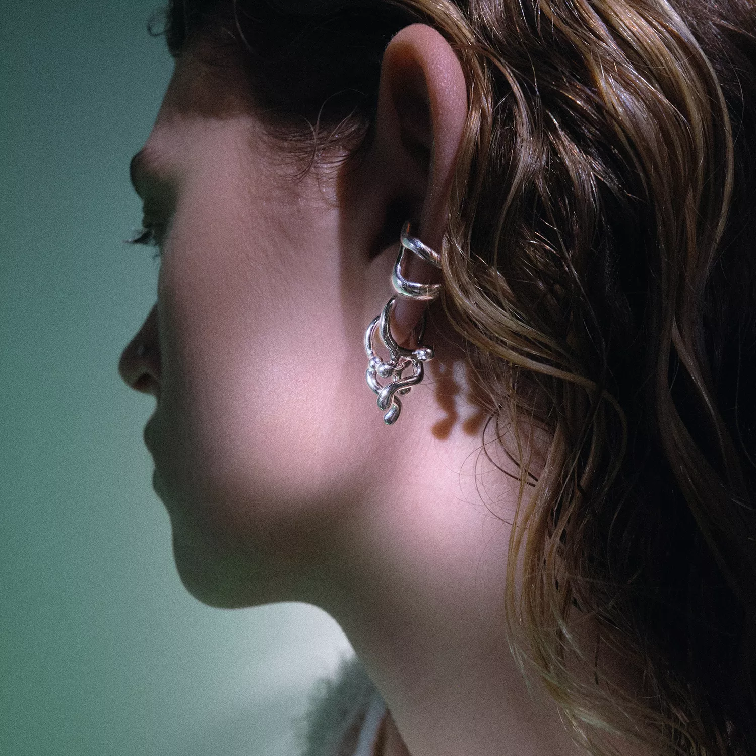 Maria Black Brain Jelly Huggie Ørering Single 18 kt. Forgyldt Sølv 100976YG