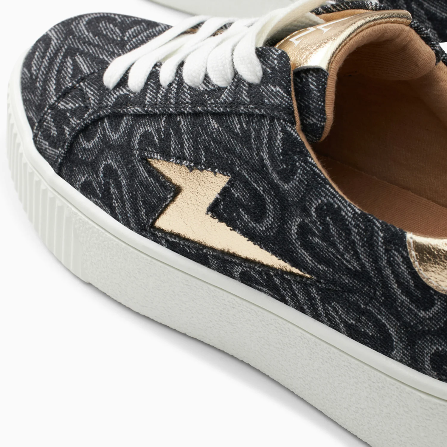 Sneakers-Baskets éclair Enola noir coeur à lacets