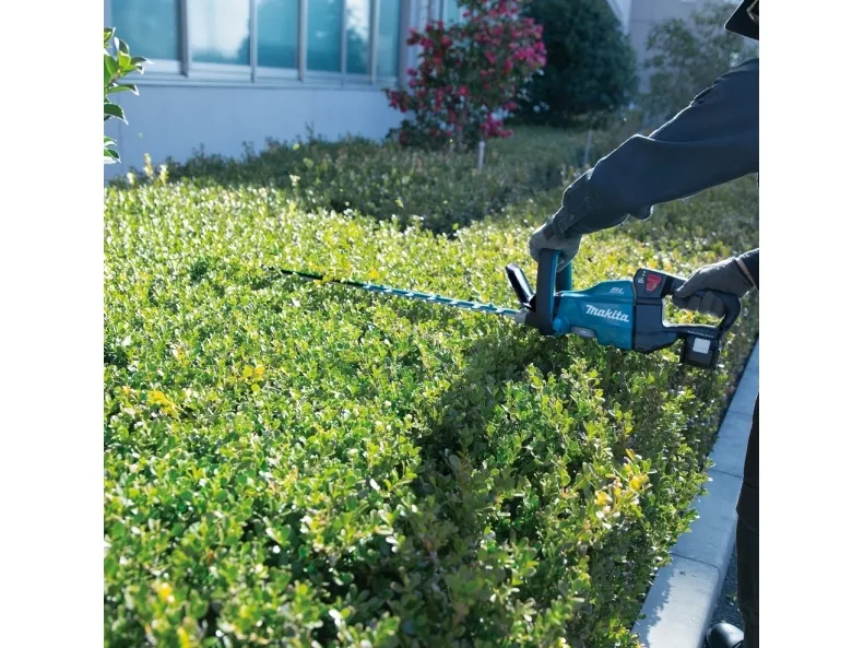 Makita DUH751Z - Hæktrimmer - ledningfri - 18 V - intet batteri - 2000-4400 spm - 75 cm - Skærekapacitet 23.5 mm - SOLO
