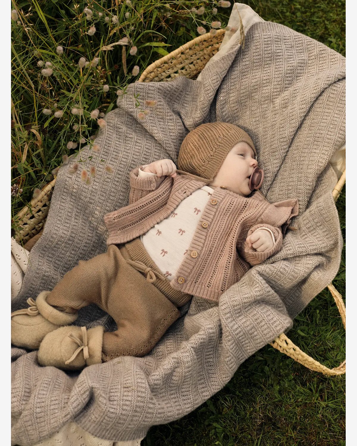Cardigan i Ull Baby – Strikket