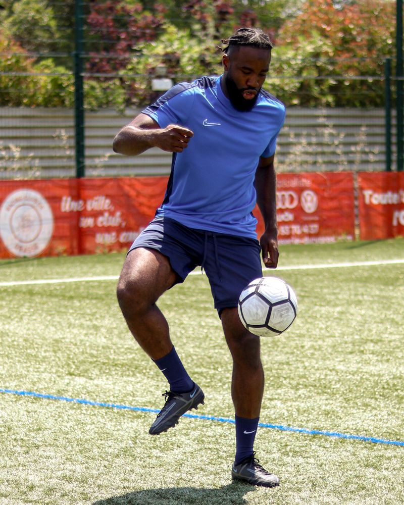 Maillot d'entraînement Nike Academy 23 Bleu Royal & Noir pour homme