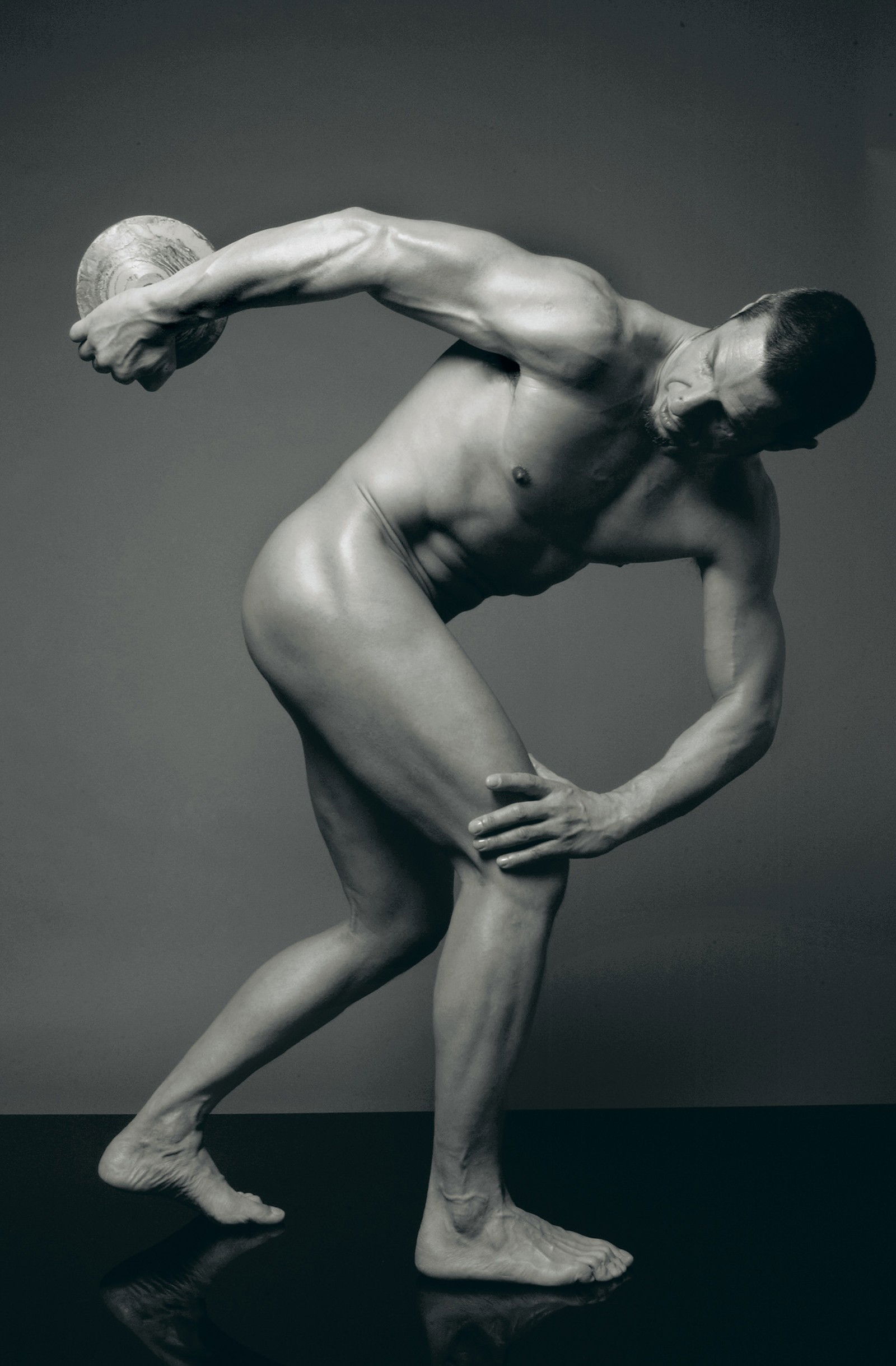 Discus I by Sylvie Blum - Limited Edition. Edition of: 100. Signed.