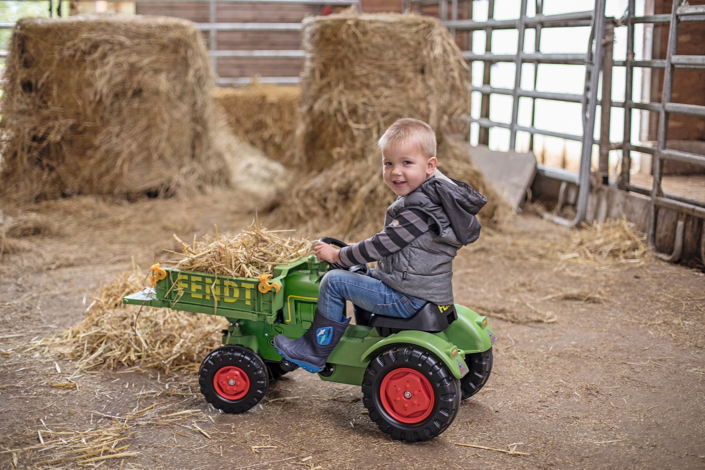BIG Trettraktor »Fendt Geräteträger« BxTxH: 46x54x102 cm