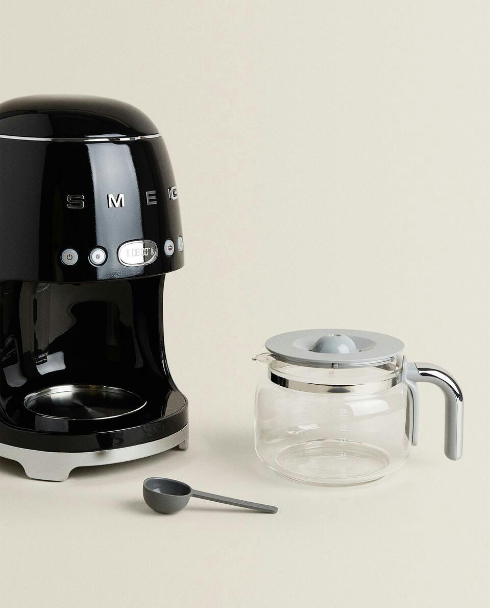 Máquina de café por gotejamento programável SMEG