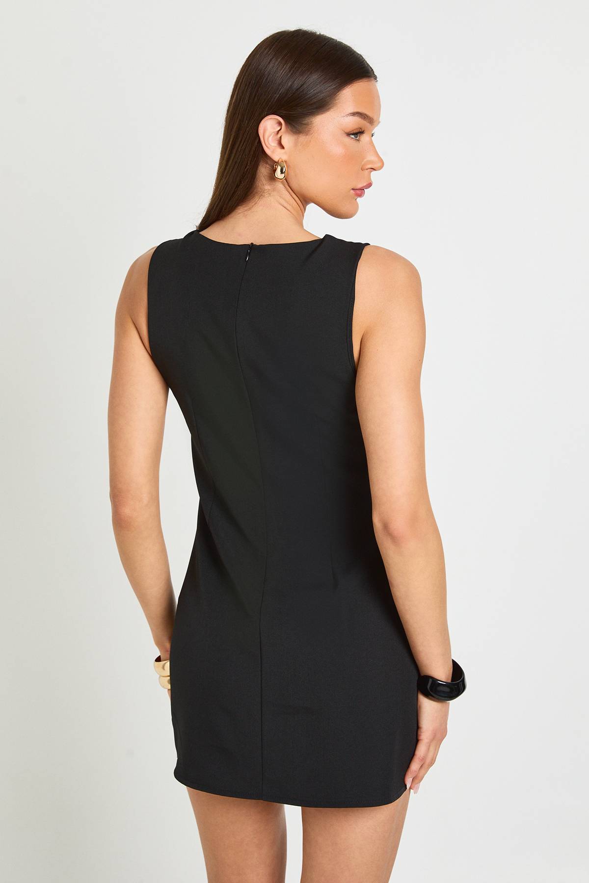 boohoo Robe Droite Tissée Avec Détail Nœud