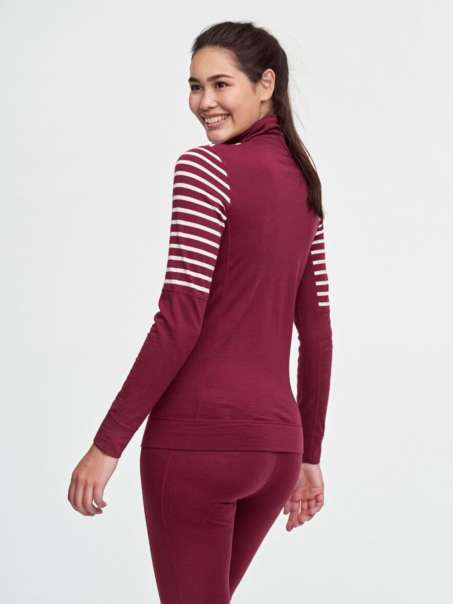 Klara Half Zip