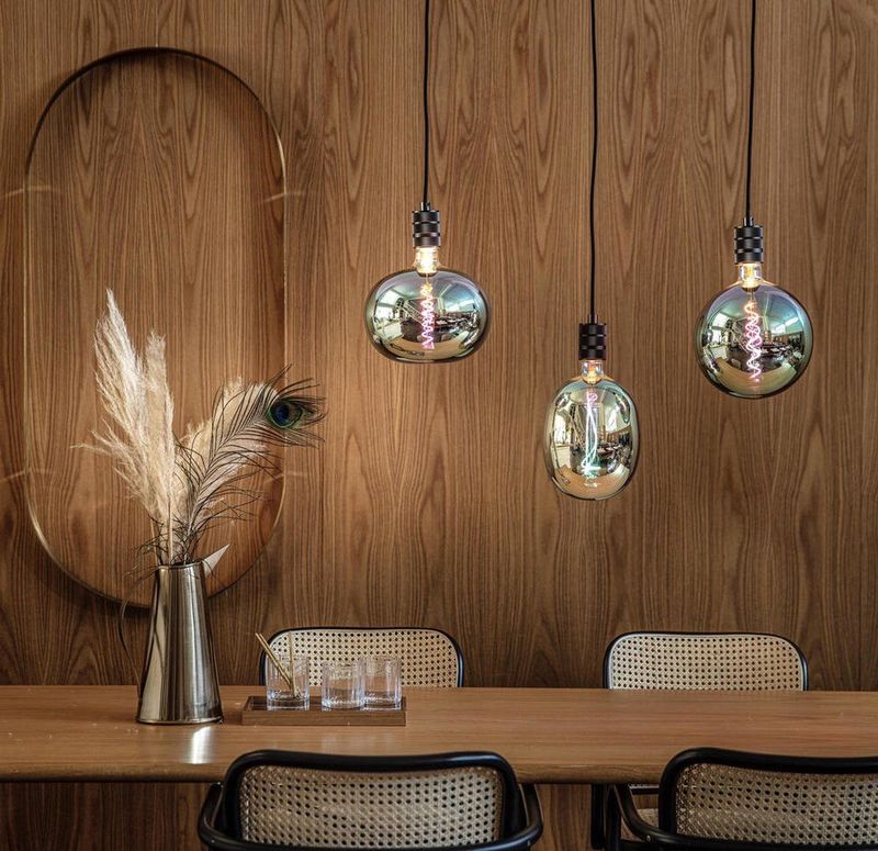 Colors - Filament Lamp - Dimbaar - E27 Fitting - 2000K