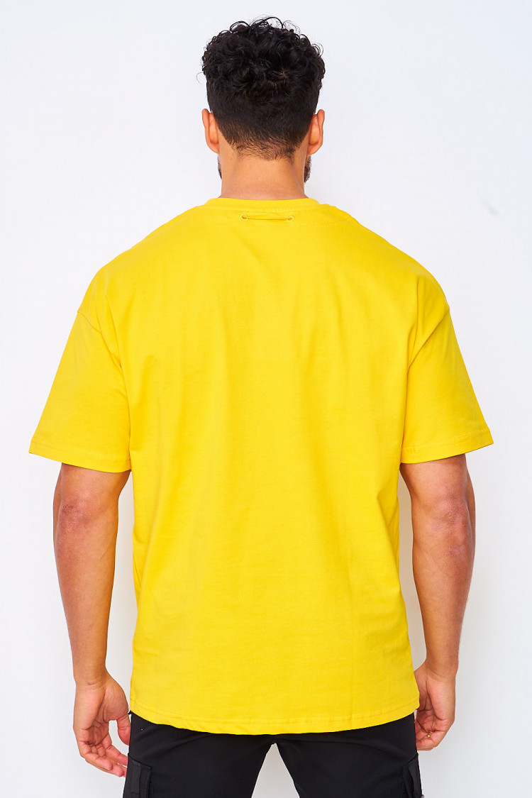 T-shirt jaune avec cordon au col