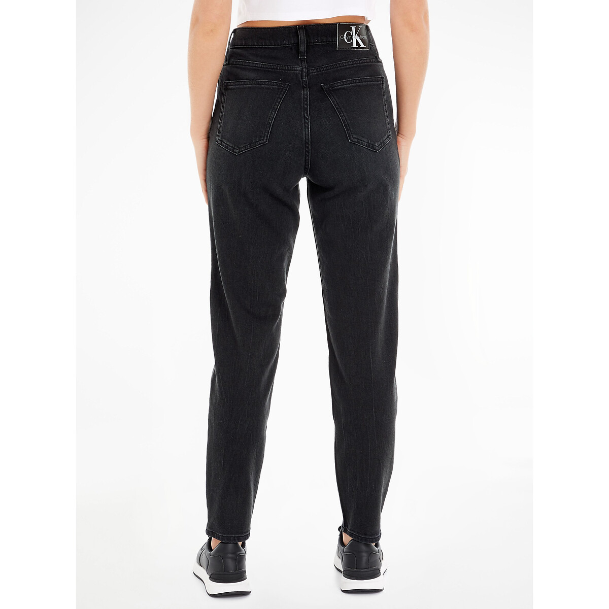 CALVIN KLEIN JEANS<br>Calça jeans mom de cintura alta