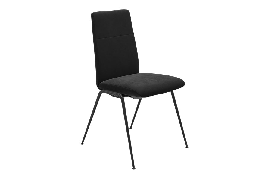Chilli spisestol Tekstil Grace Dark grey. Lav rygg med sortlakkert D300 stål understell