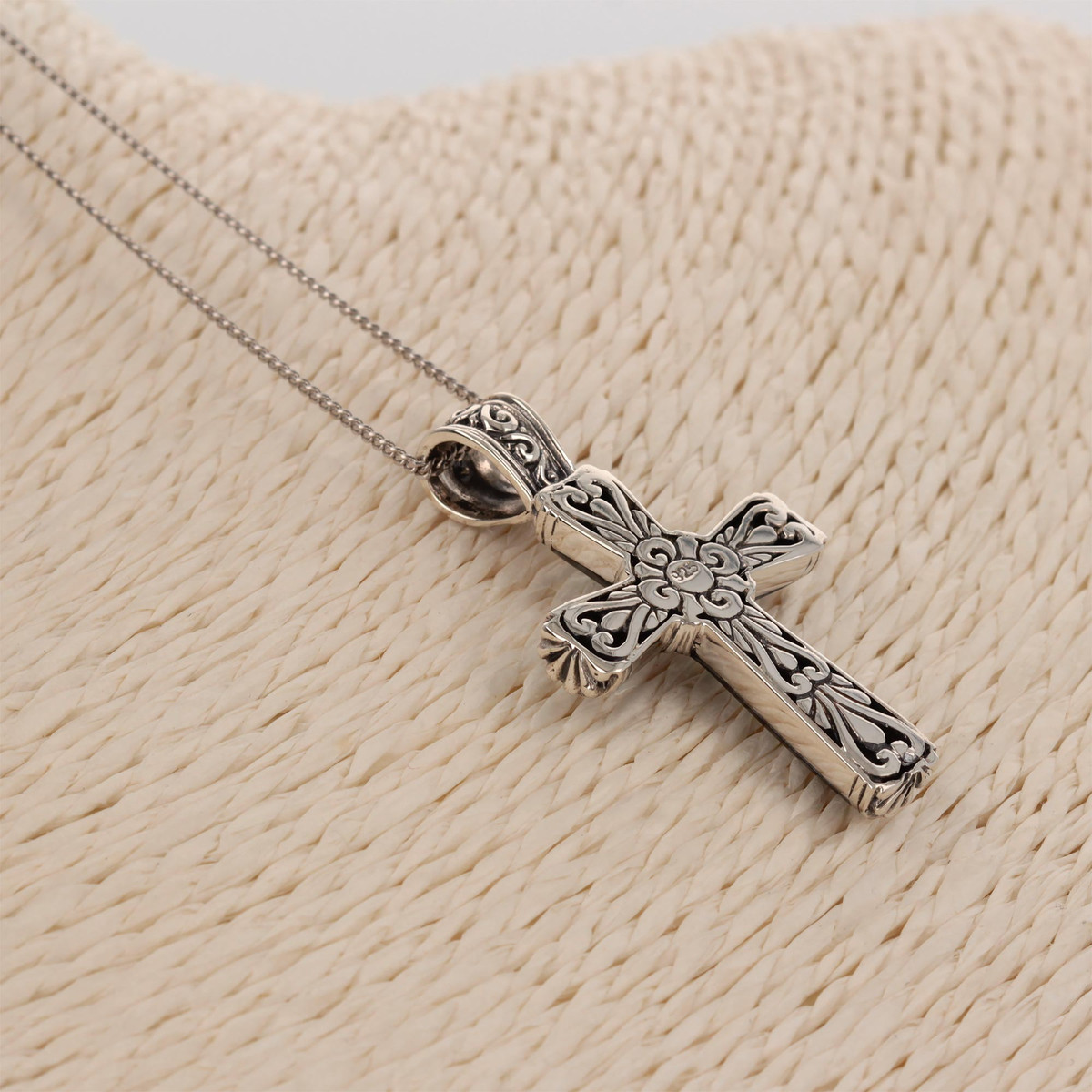 Pendentif croix en Nacre abalone et Argent massif