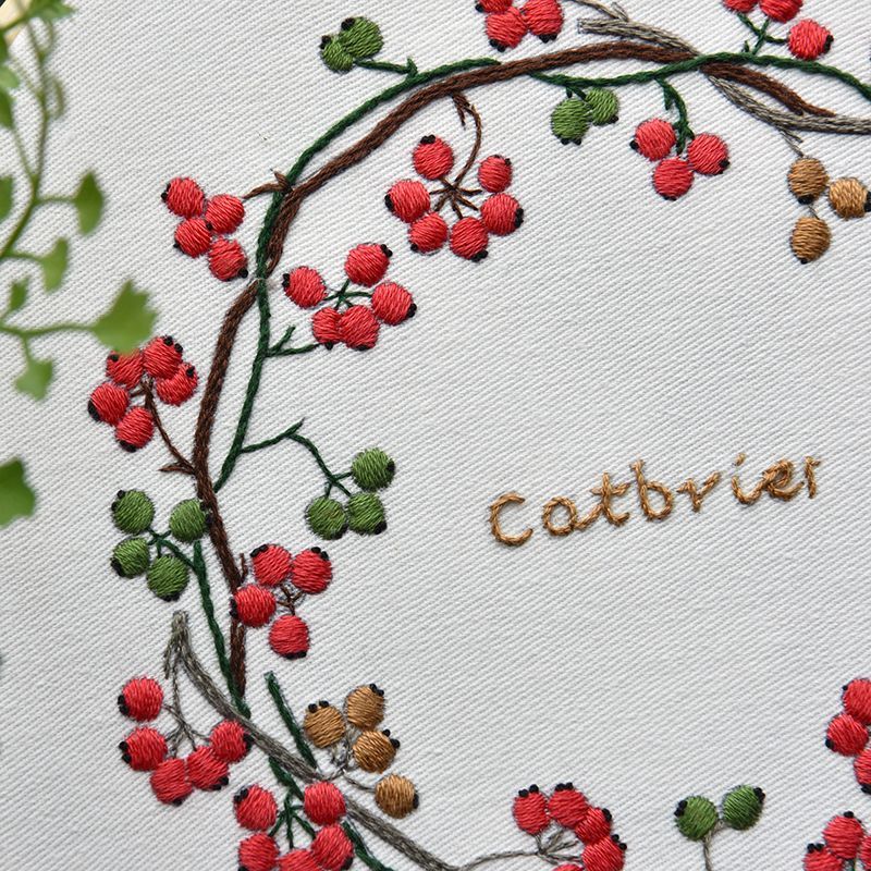 Embroidery Kingdom - Branches DIY Borduurpakket / Frame / Set