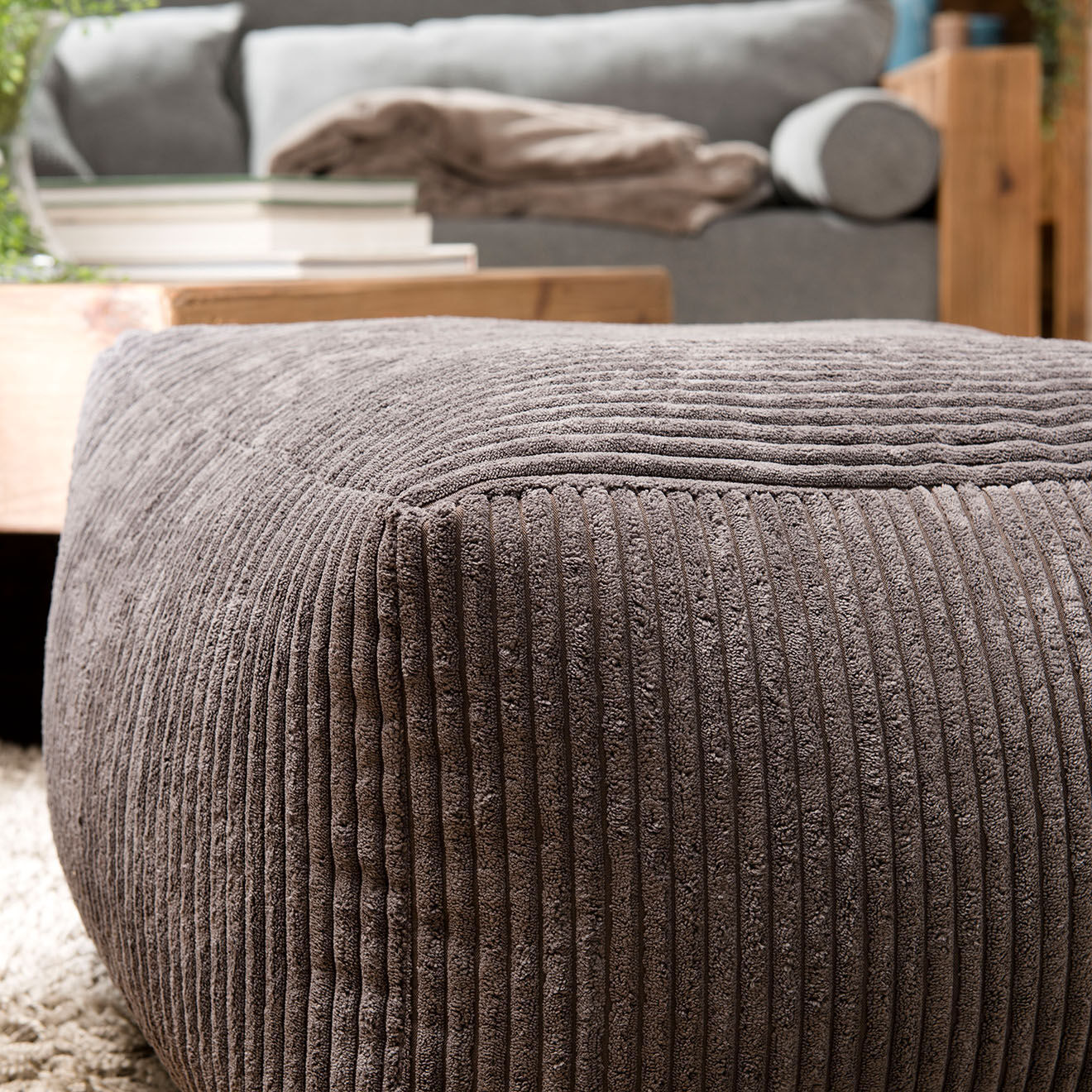 Macabane Pouf carré tissu velours cotelé agathe gris anthracite - 57x57x34 cm