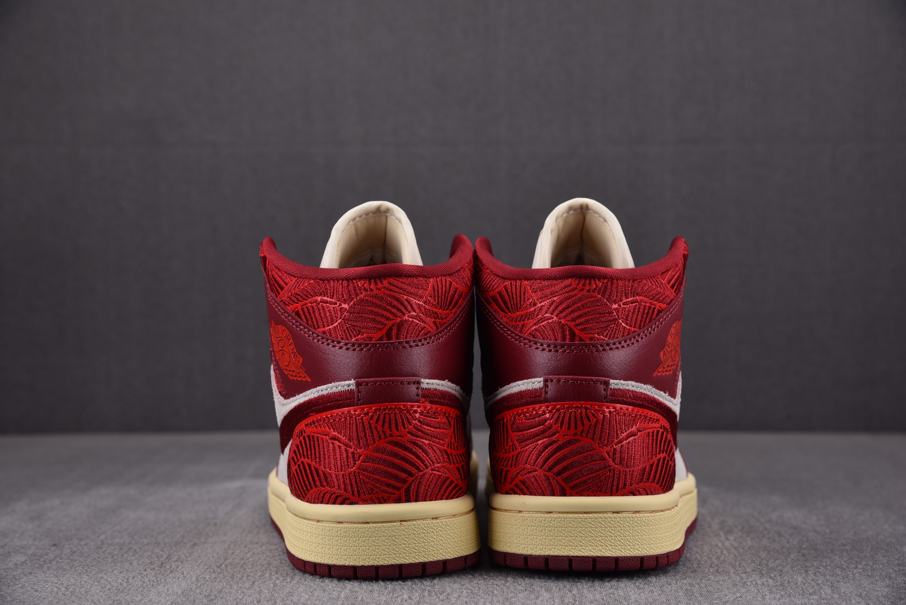 Jordan 1 Mid SE Tiki Leaf Team Red (Women Size!!)