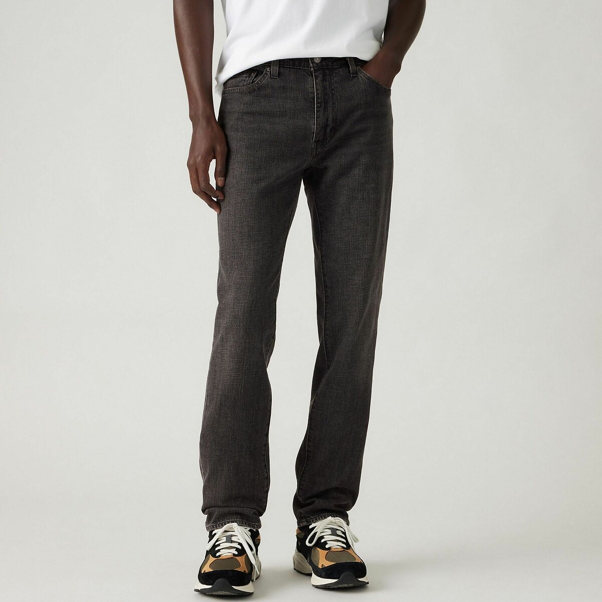 Calça jeans slim 511® da Levi's em algodão e linho.