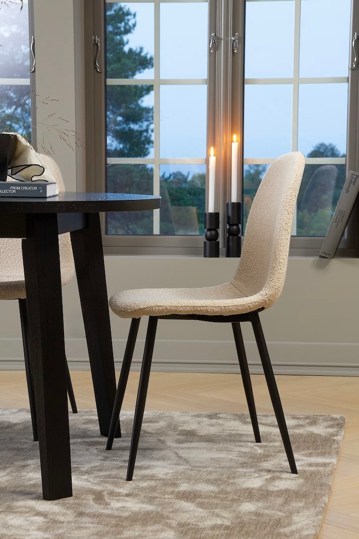 Saturn spisestol Beige velur med sortlakkerte ben