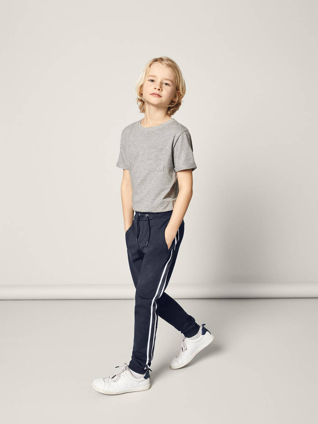 NAME IT joggingbroek met zijstreep donkerblauw