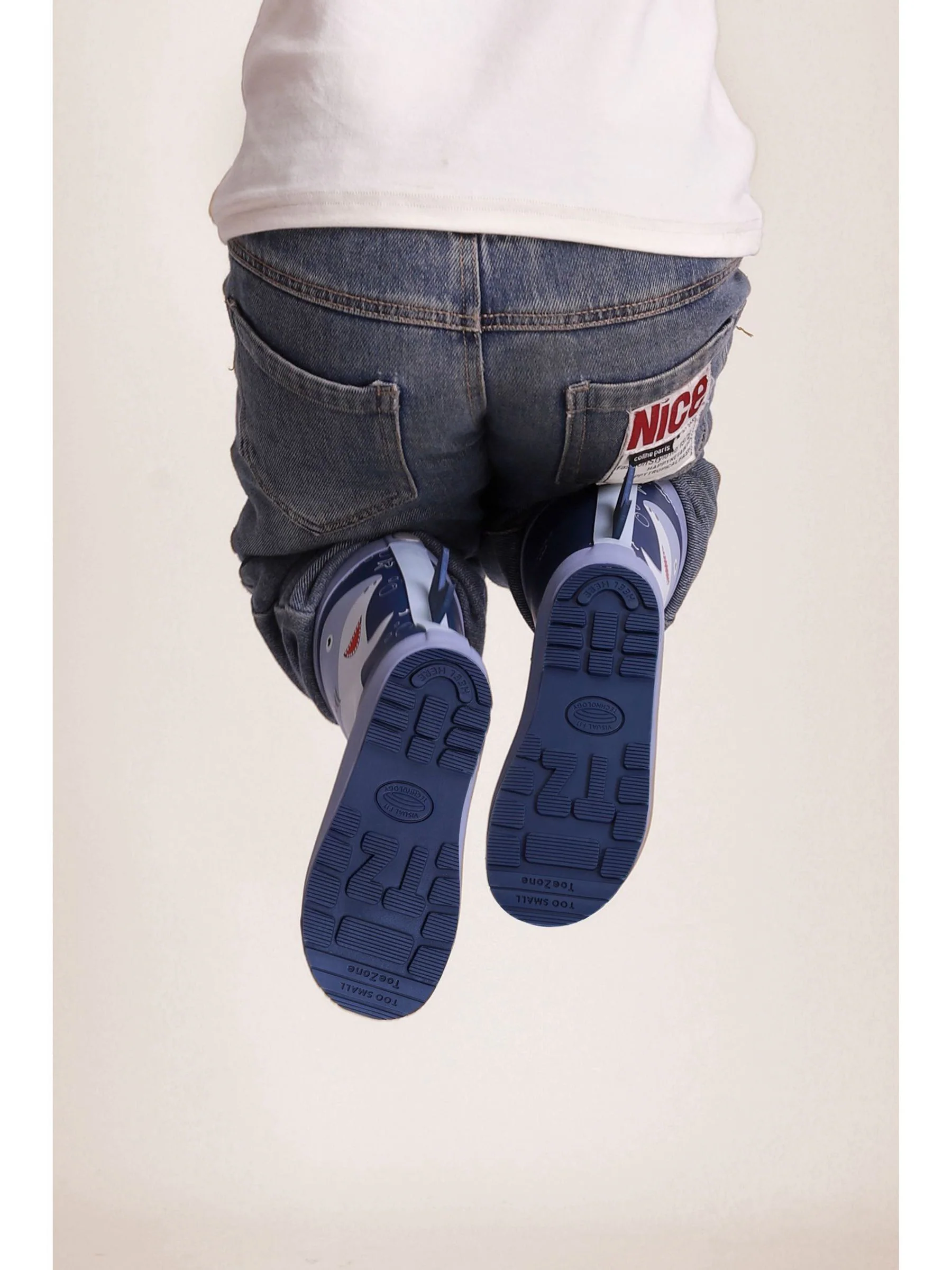 ToeZone Boys Blue Shark Waterproof Wellies