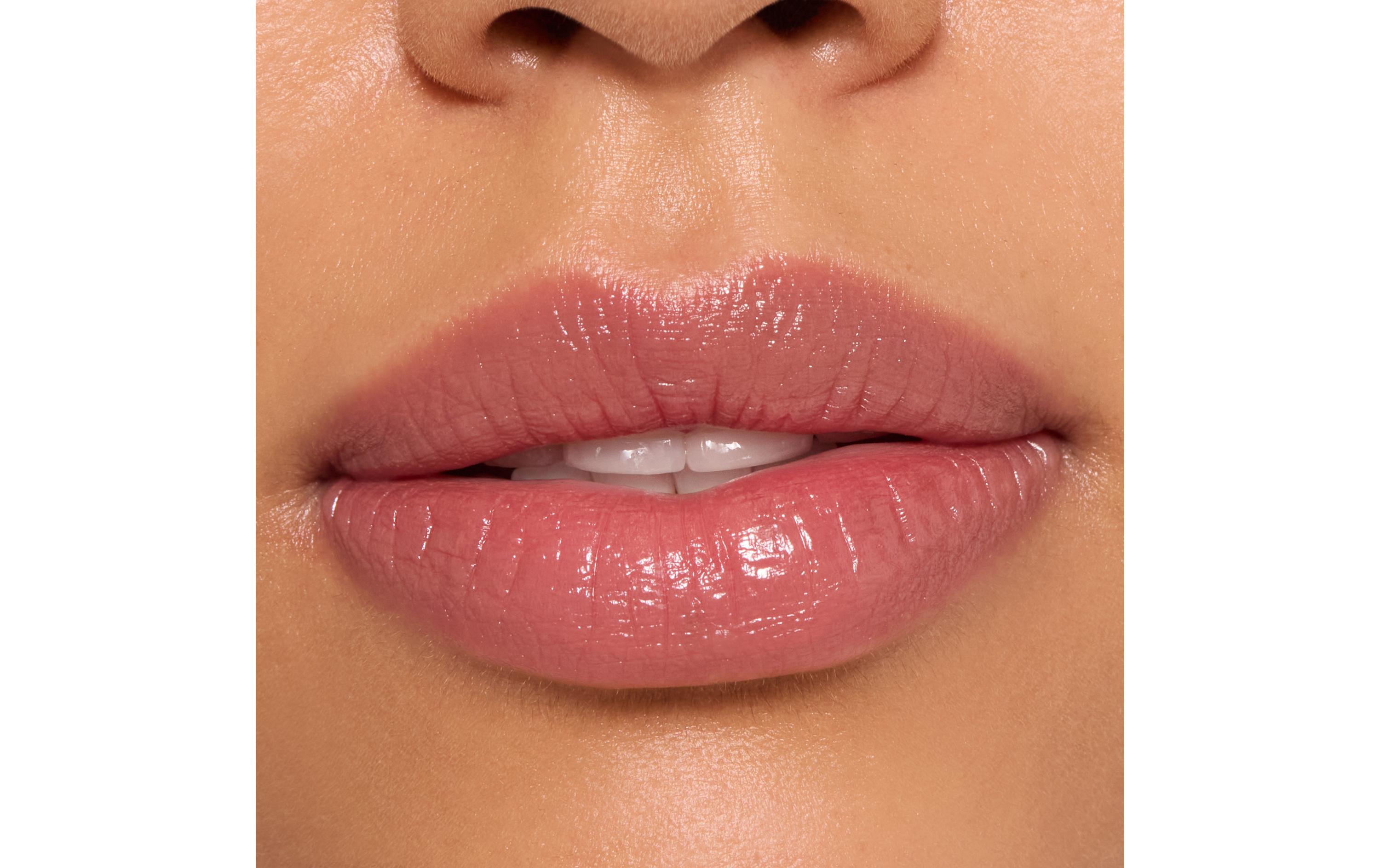 Lip Gloss Care In Colours 060 Half Baked CookiesFarbiger Lippenbalsam in einem tiefen Roselholz-Ton für glänzende und mit Feuchtigkeit versorgte Lippen