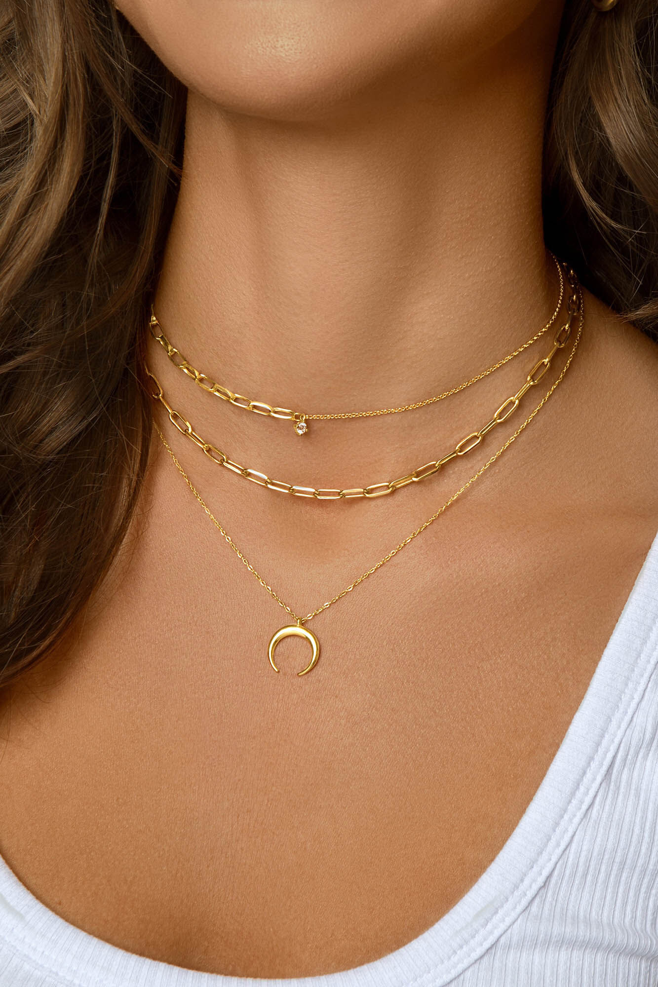 Colar dourado chique
