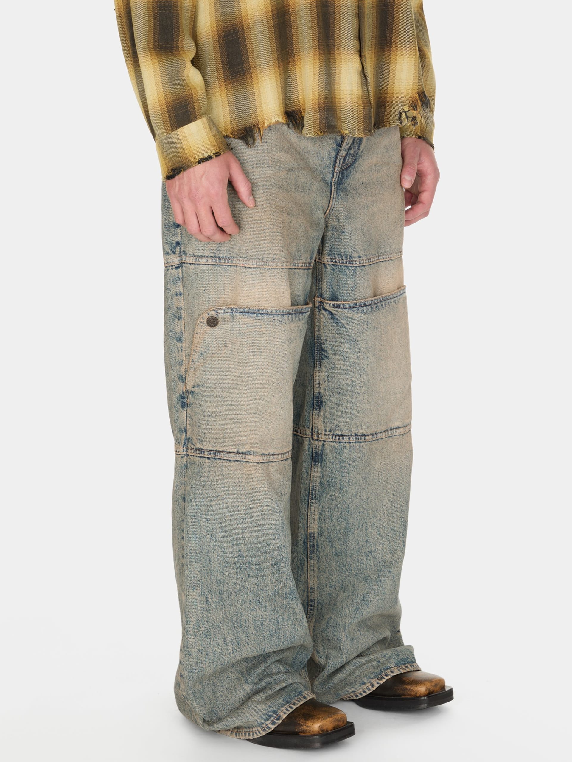 calça utilitária de denim lavado