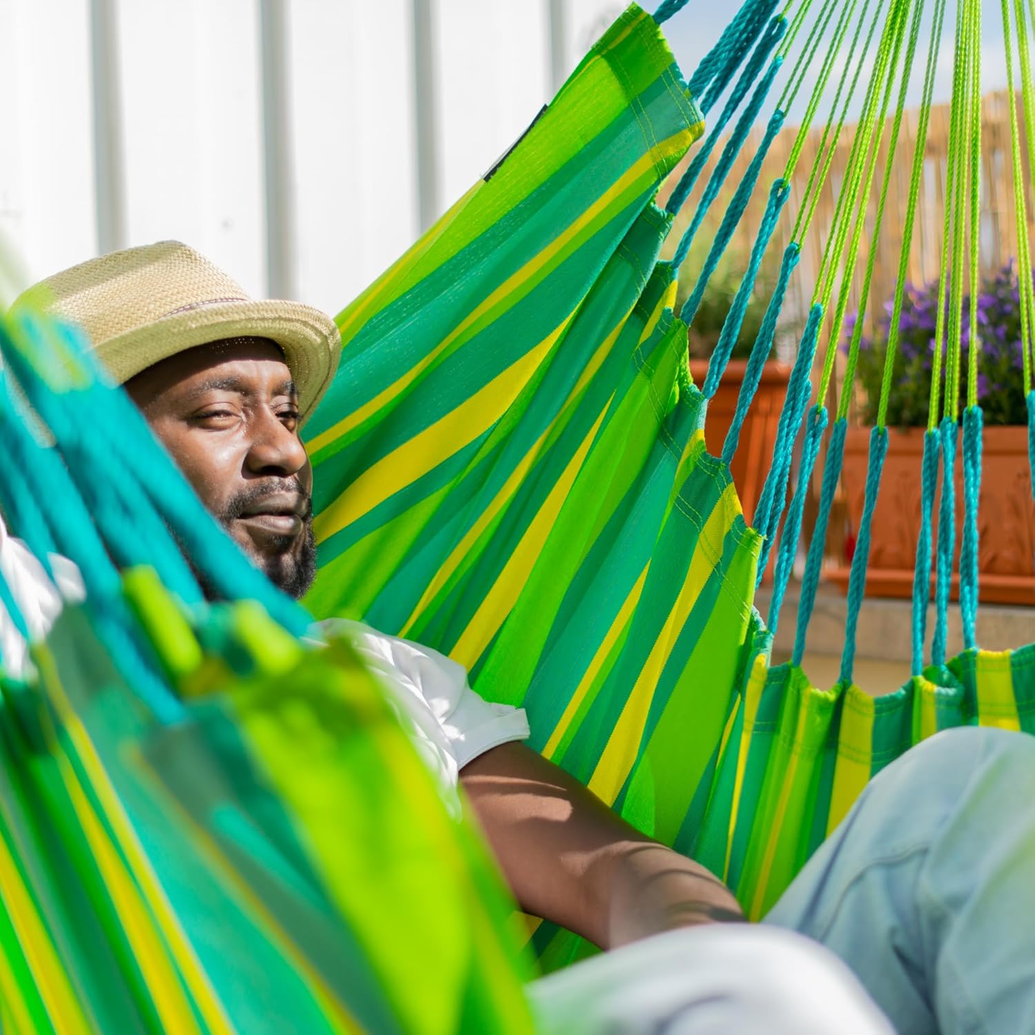 La Siesta® - Domingo Hängesessel Basisgröße - Wetterfest mit Bambusholz, 360° drehbar, großzügige Maße - Bequemer Hängesessel. (Lime)