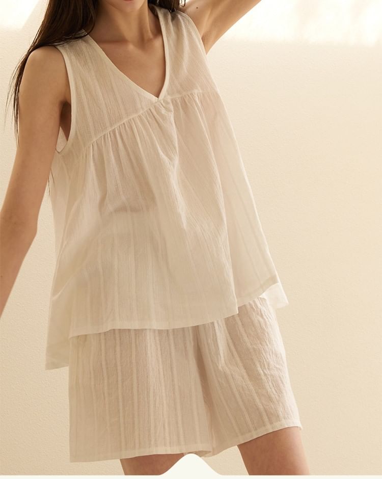lolliert - Pyjamaset: V-hals effen tanktop + shorts