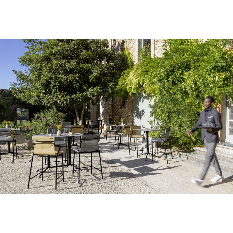 Table extérieure hauteur intermédiaire HORIZON MIDDLE - LAFUMA H 89 x L 69 x P 69