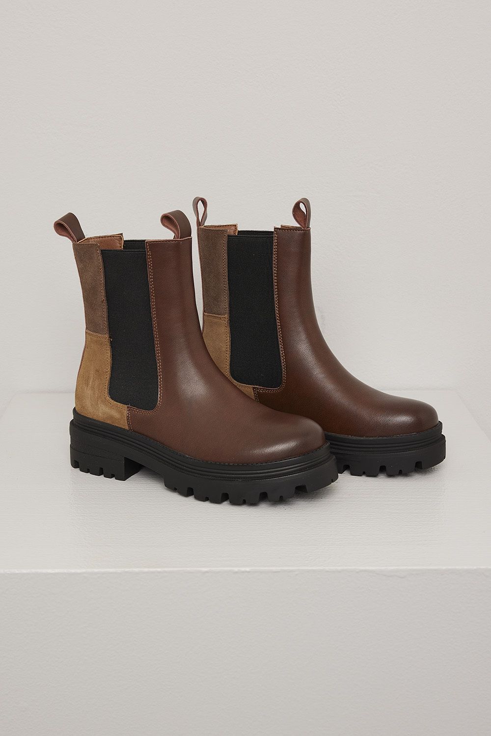 Chelseaboots Vivian