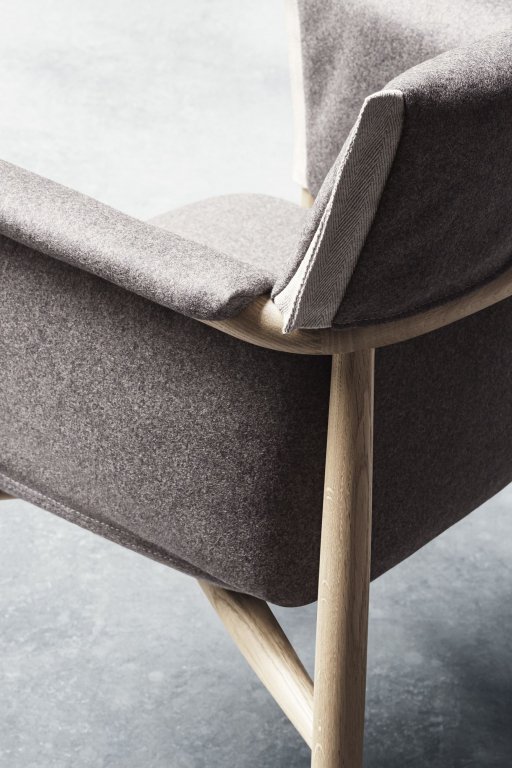 Carl Hansen & Son E005 Embrace stoel geolied eiken - SIF 95 - natural edging strip