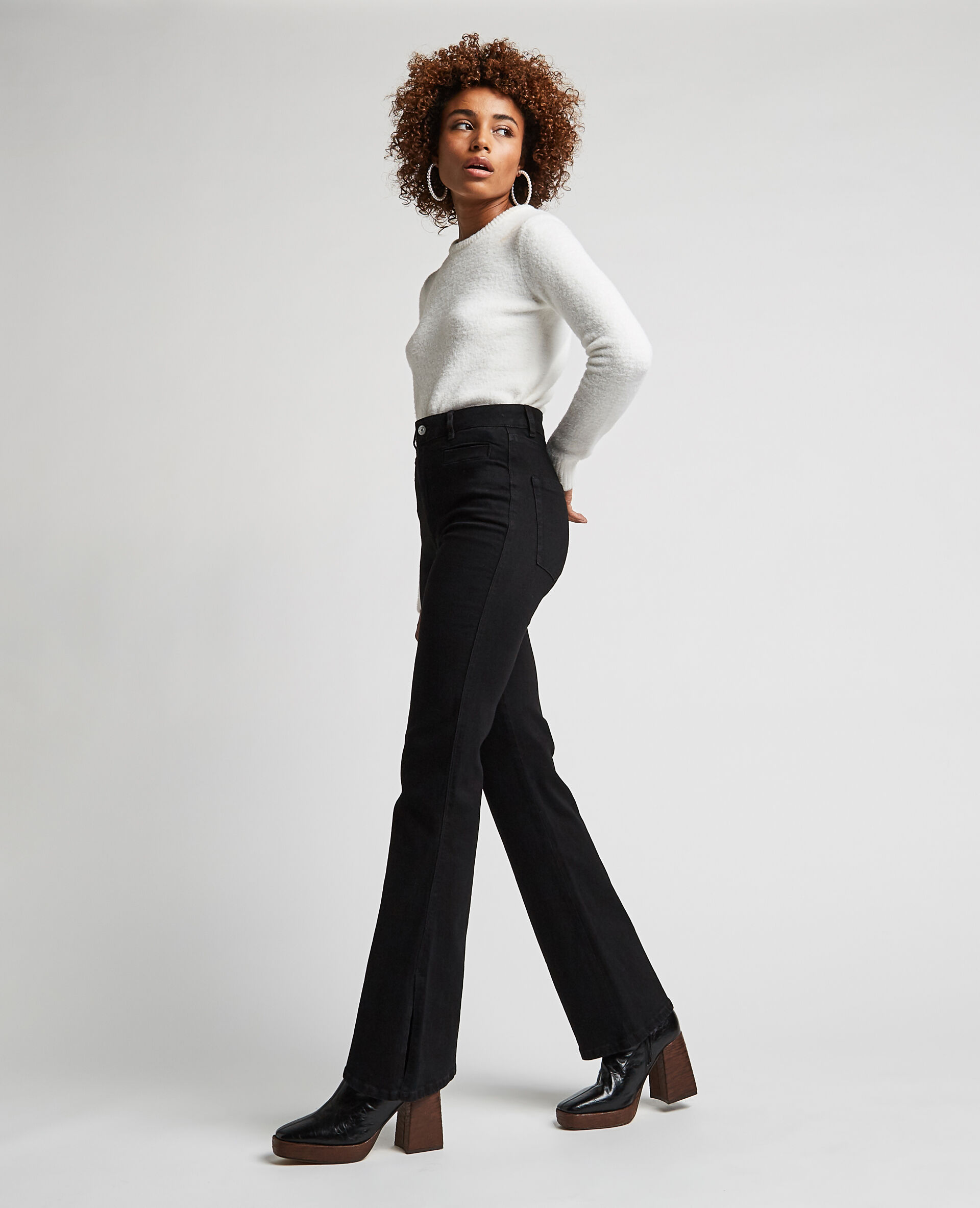 Jean flare avec fentes côtés - Noir