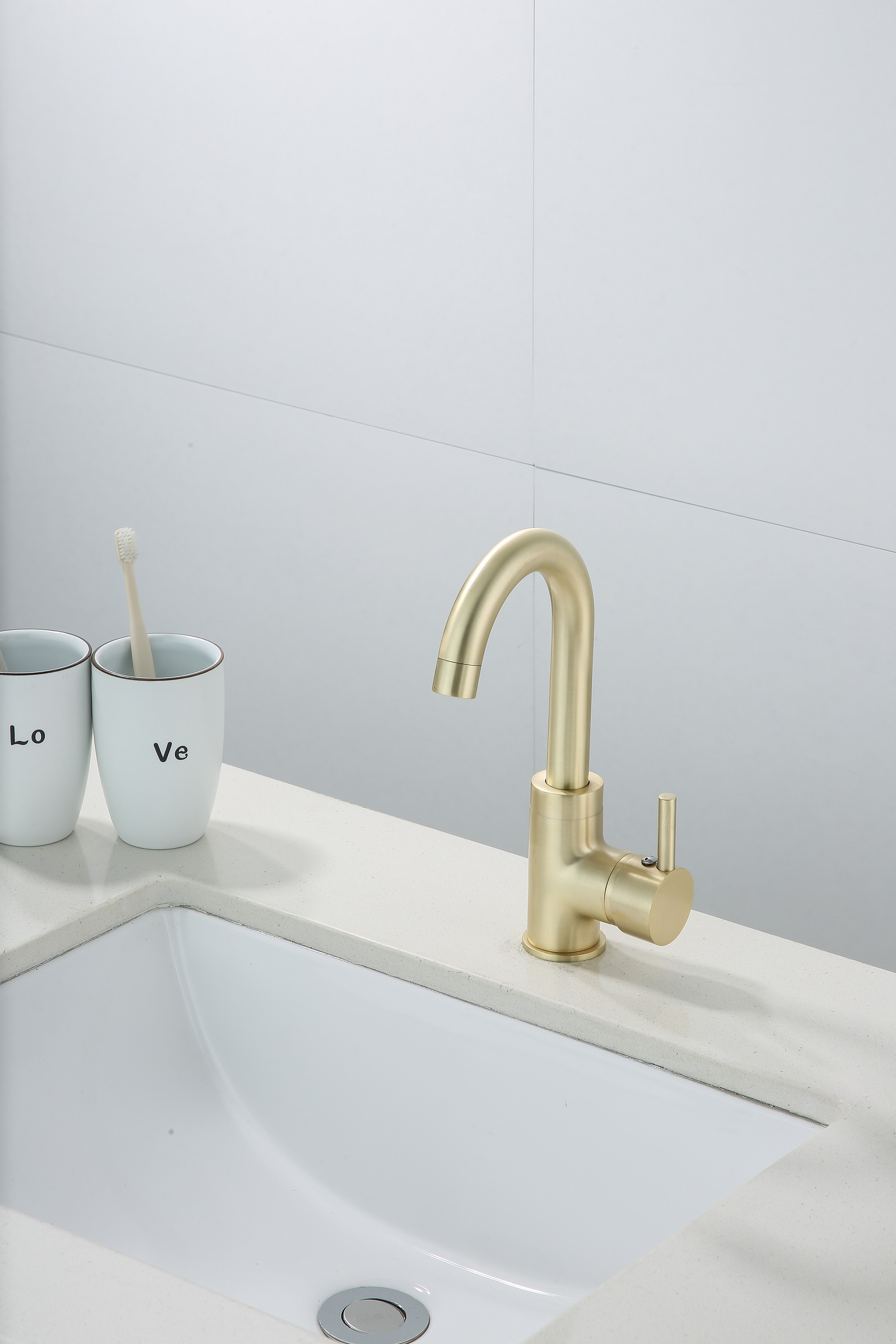 Saniclear Brass matrix wastafelkraan geborsteld messing / mat goud