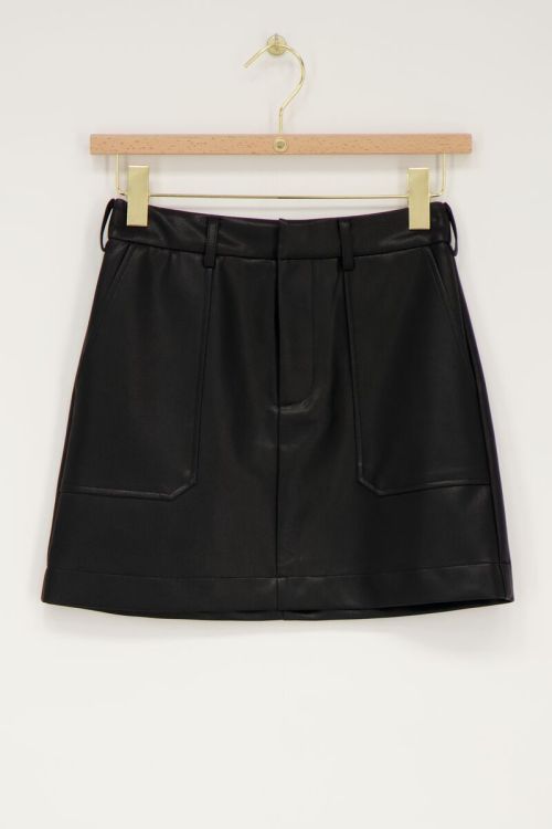Zwart leatherlook rokje