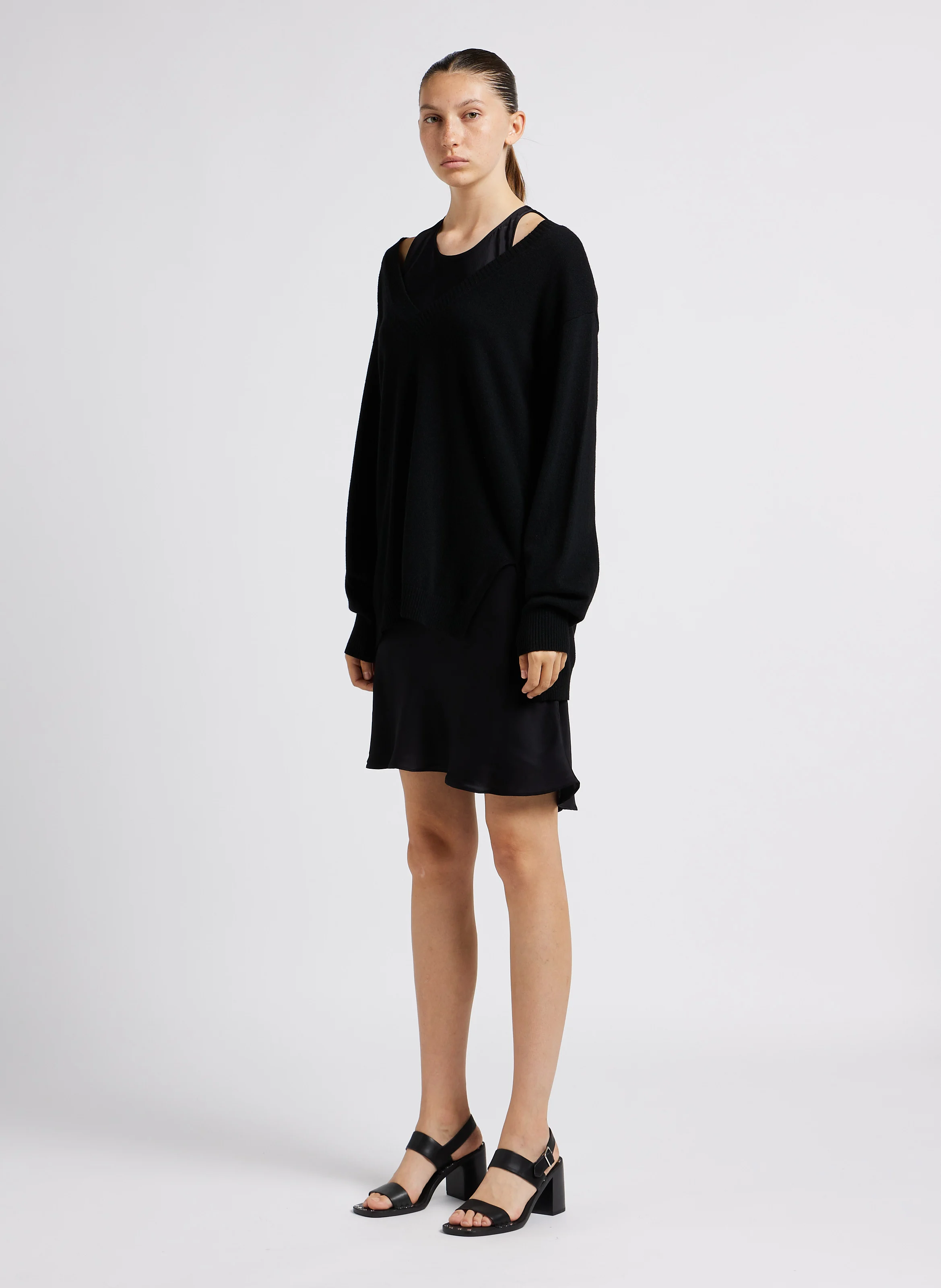 Robe col v pull avec fond de robe | Noir